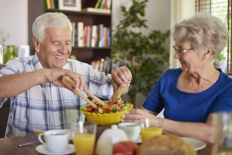 Seis claves para lograr un envejecimiento saludable